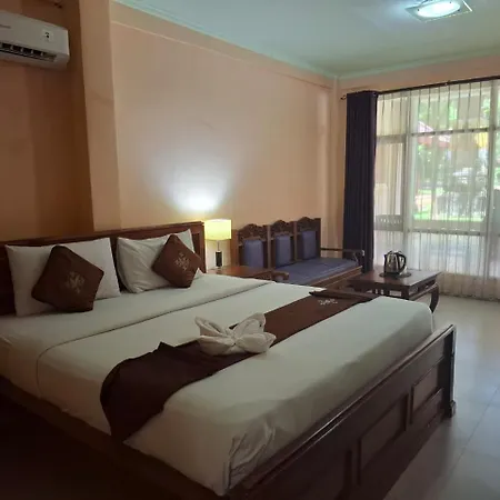 Melasti Kuta Beach Hotel & Spa Exterior photo