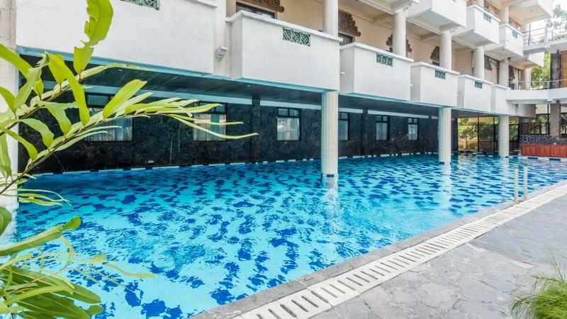 Melasti Kuta & Kuta (Bali)