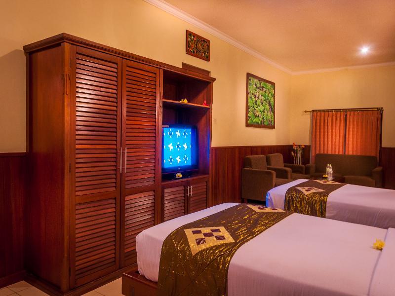 Melasti Kuta & Kuta Lombok